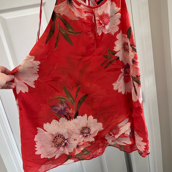 Le Chateau - Picture 2 of 2